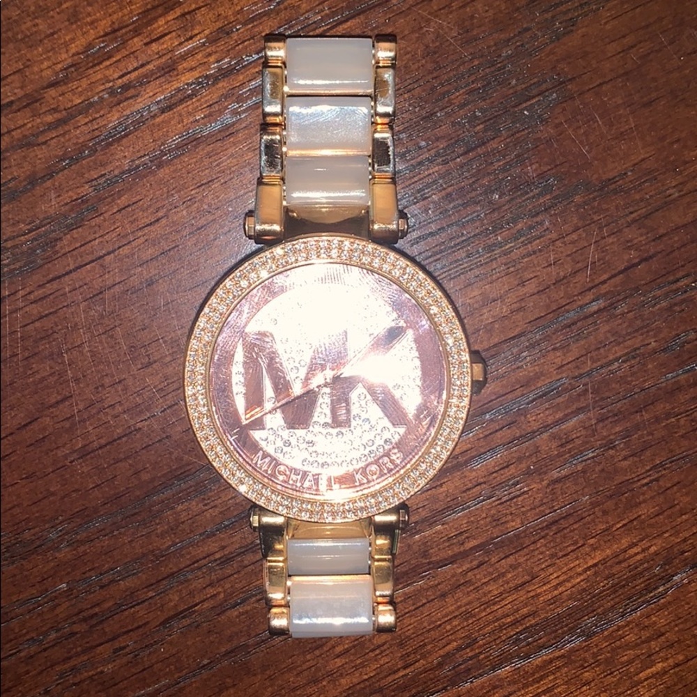 Michael Kors Rose Gold Diamond Watch - Picture 3 of 7